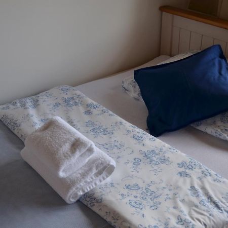 Hotel Na Statku Mirosov Mirosov  ภายนอก รูปภาพ