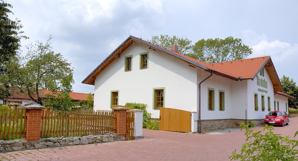 Hotel Na Statku Mirosov Mirosov  ภายนอก รูปภาพ